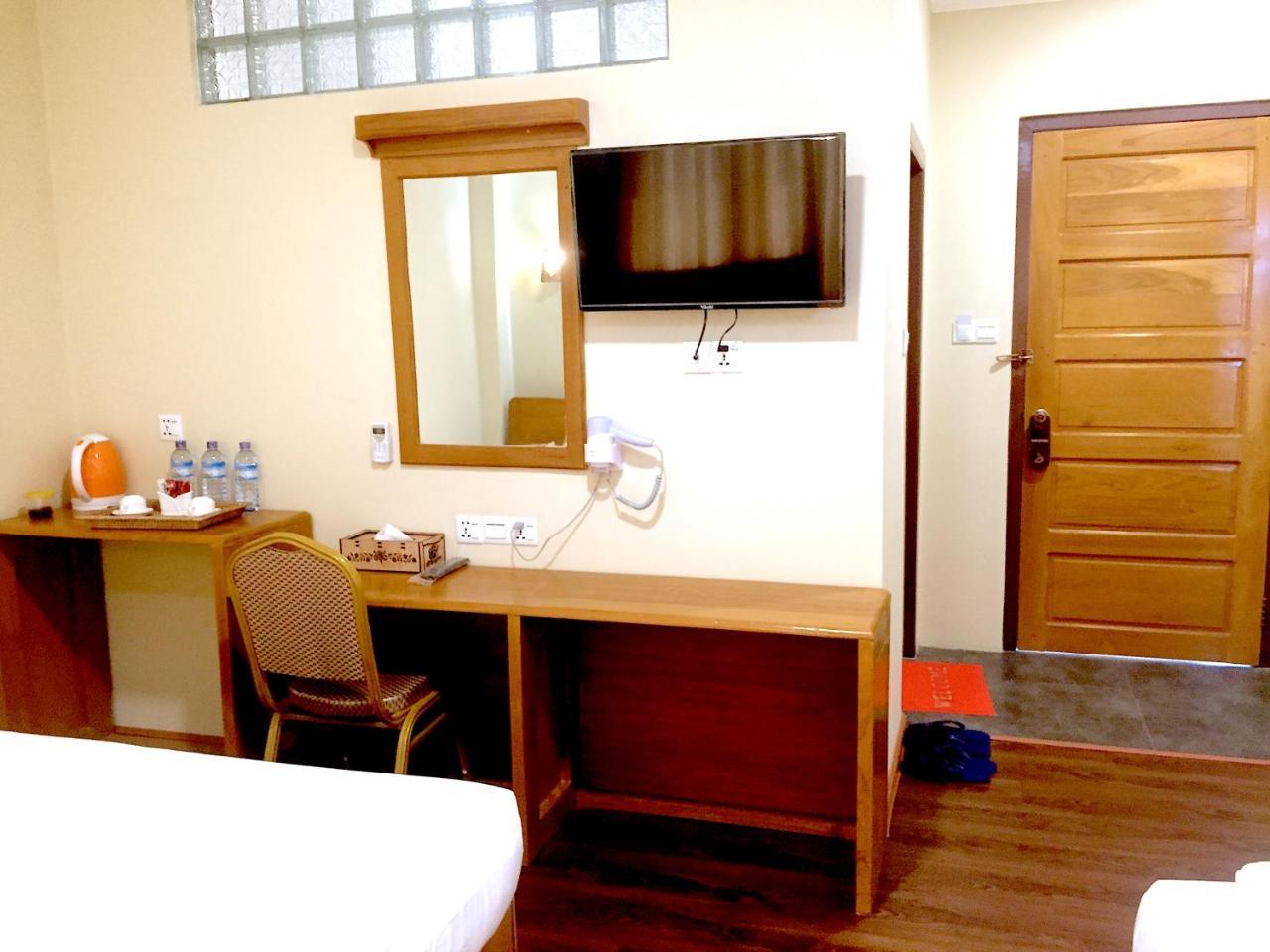 Inle Strand Hotel Nyaung Shwe Esterno foto