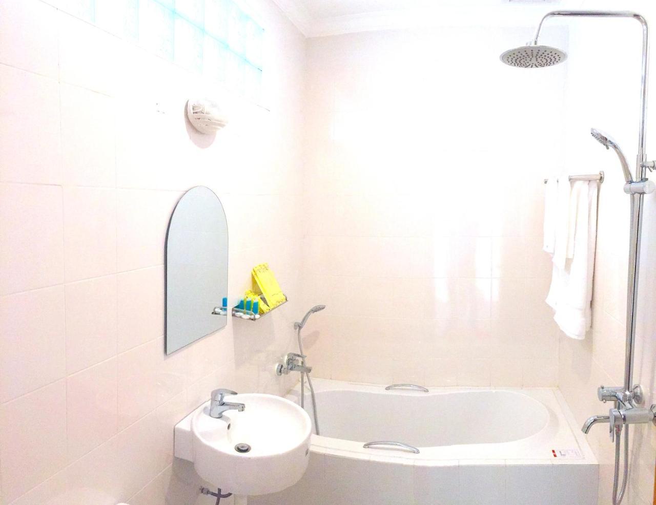 Inle Strand Hotel Nyaung Shwe Esterno foto