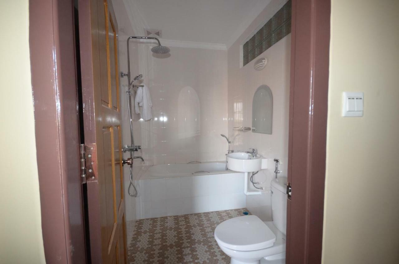Inle Strand Hotel Nyaung Shwe Esterno foto